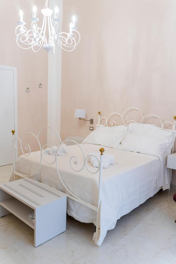 Hotel A Casa Dei Miei San Pietro Vernotico Zewnętrze zdjęcie