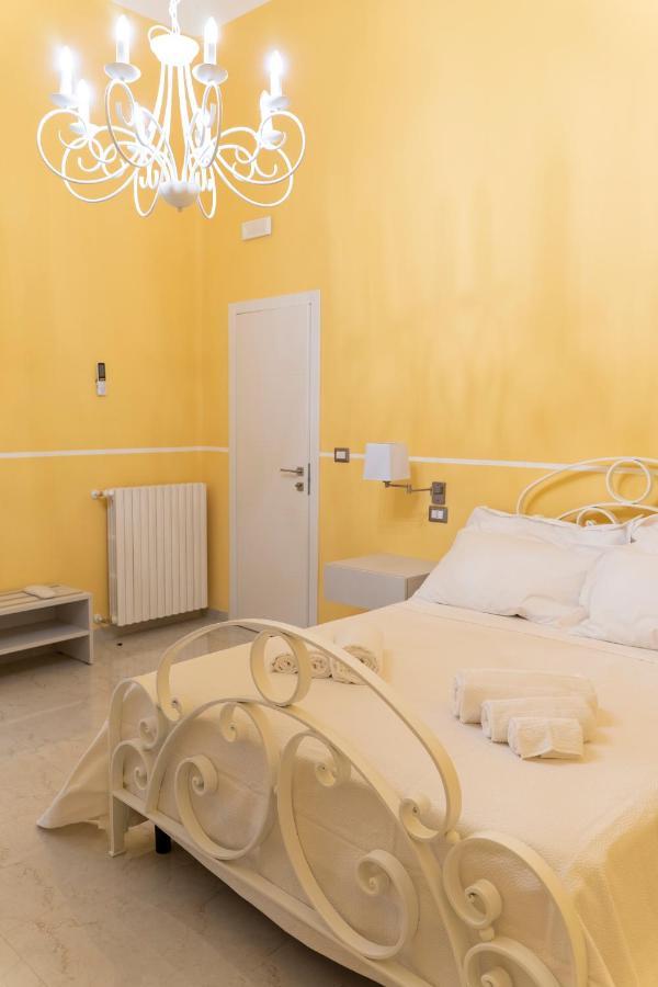 Hotel A Casa Dei Miei San Pietro Vernotico Zewnętrze zdjęcie