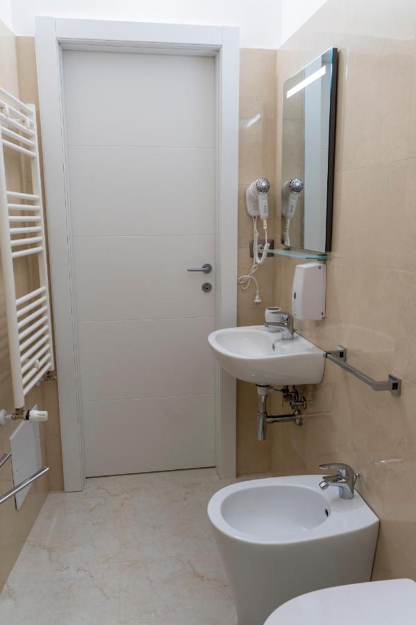 Hotel A Casa Dei Miei San Pietro Vernotico Zewnętrze zdjęcie